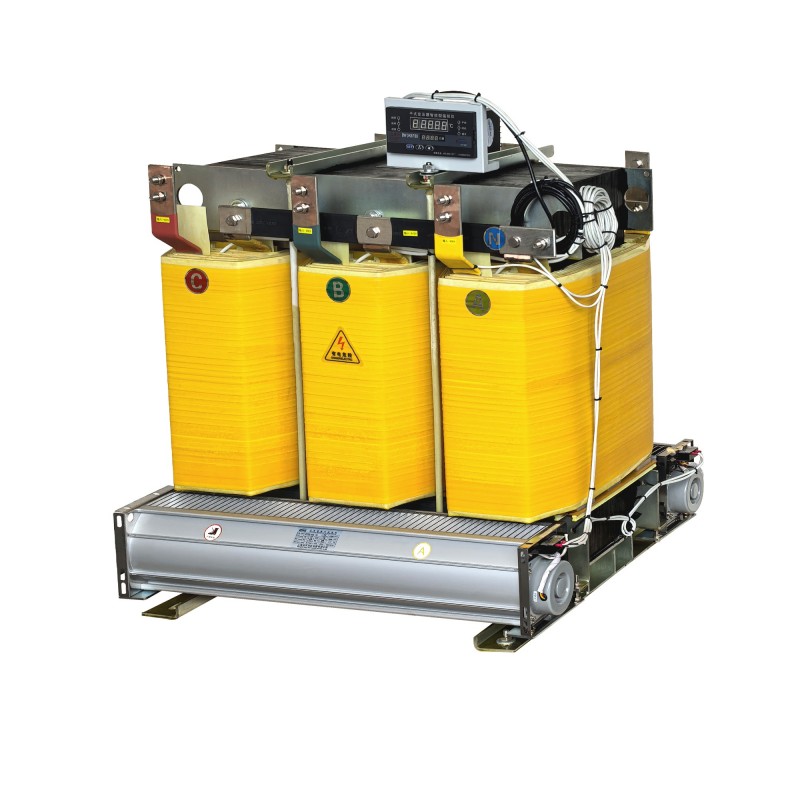 Photovoltaic energy storage transformer